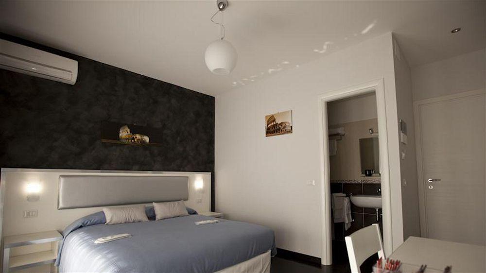 Heart Of Rome Rooms Εξωτερικό φωτογραφία