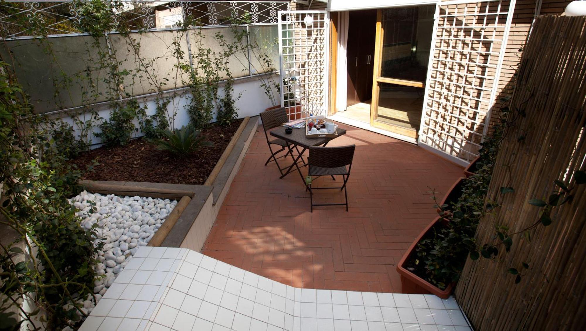 Heart Of Rome Rooms Εξωτερικό φωτογραφία