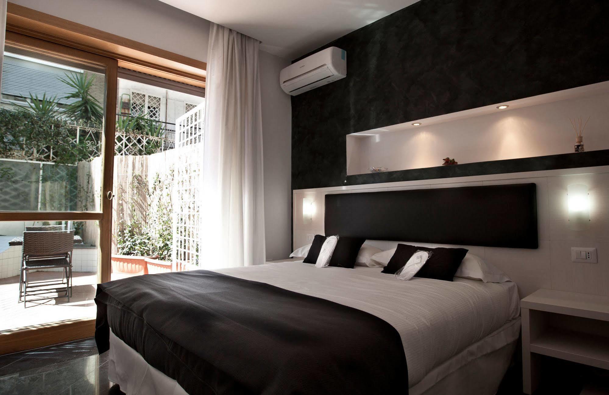 Heart Of Rome Rooms Εξωτερικό φωτογραφία