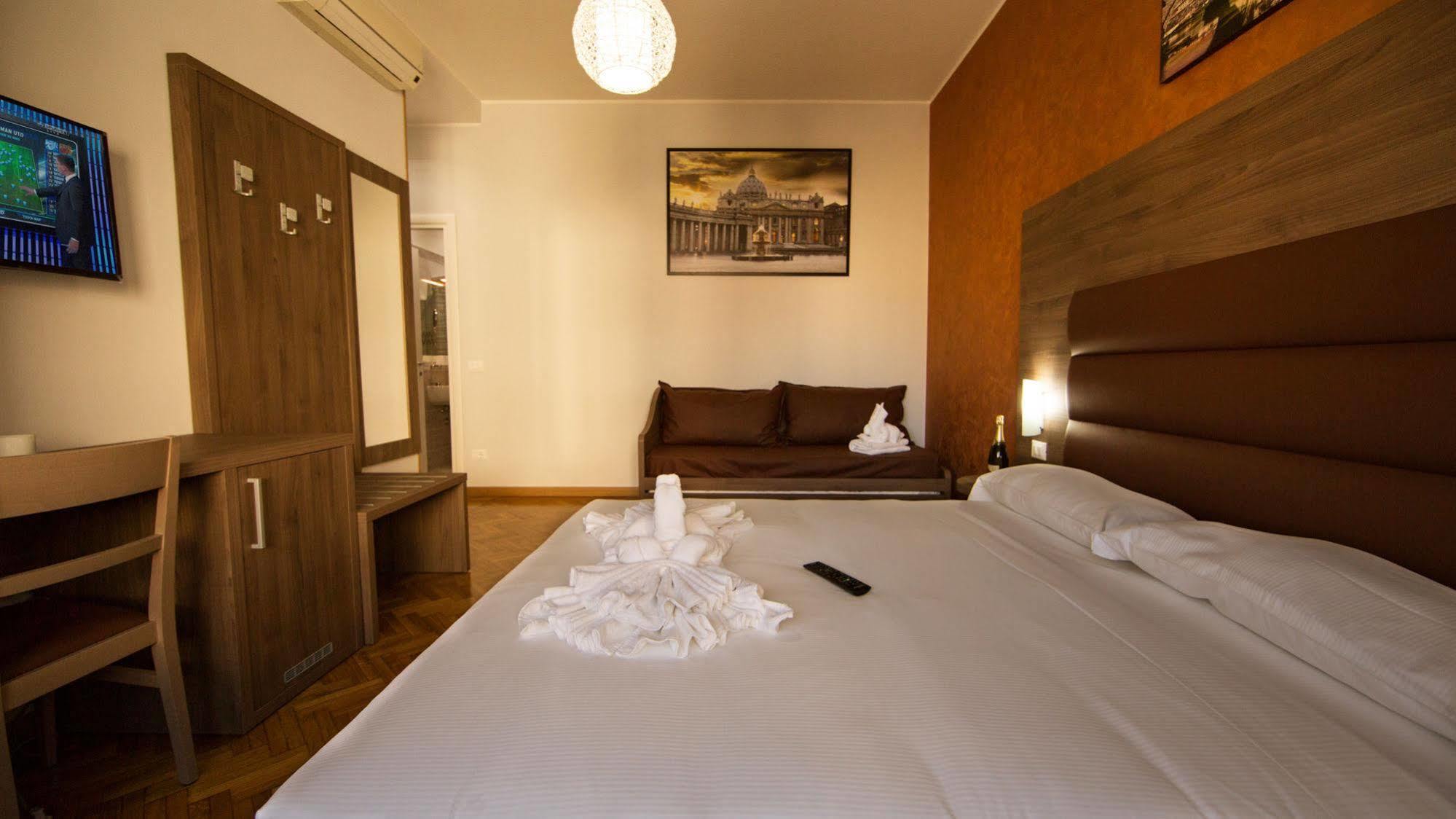 Heart Of Rome Rooms Εξωτερικό φωτογραφία