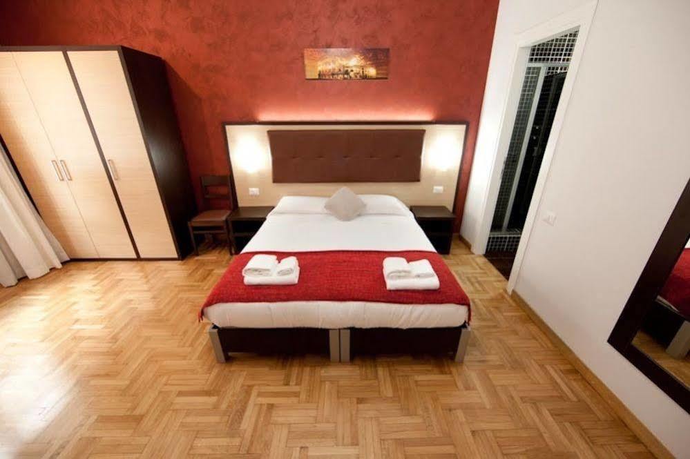 Heart Of Rome Rooms Εξωτερικό φωτογραφία