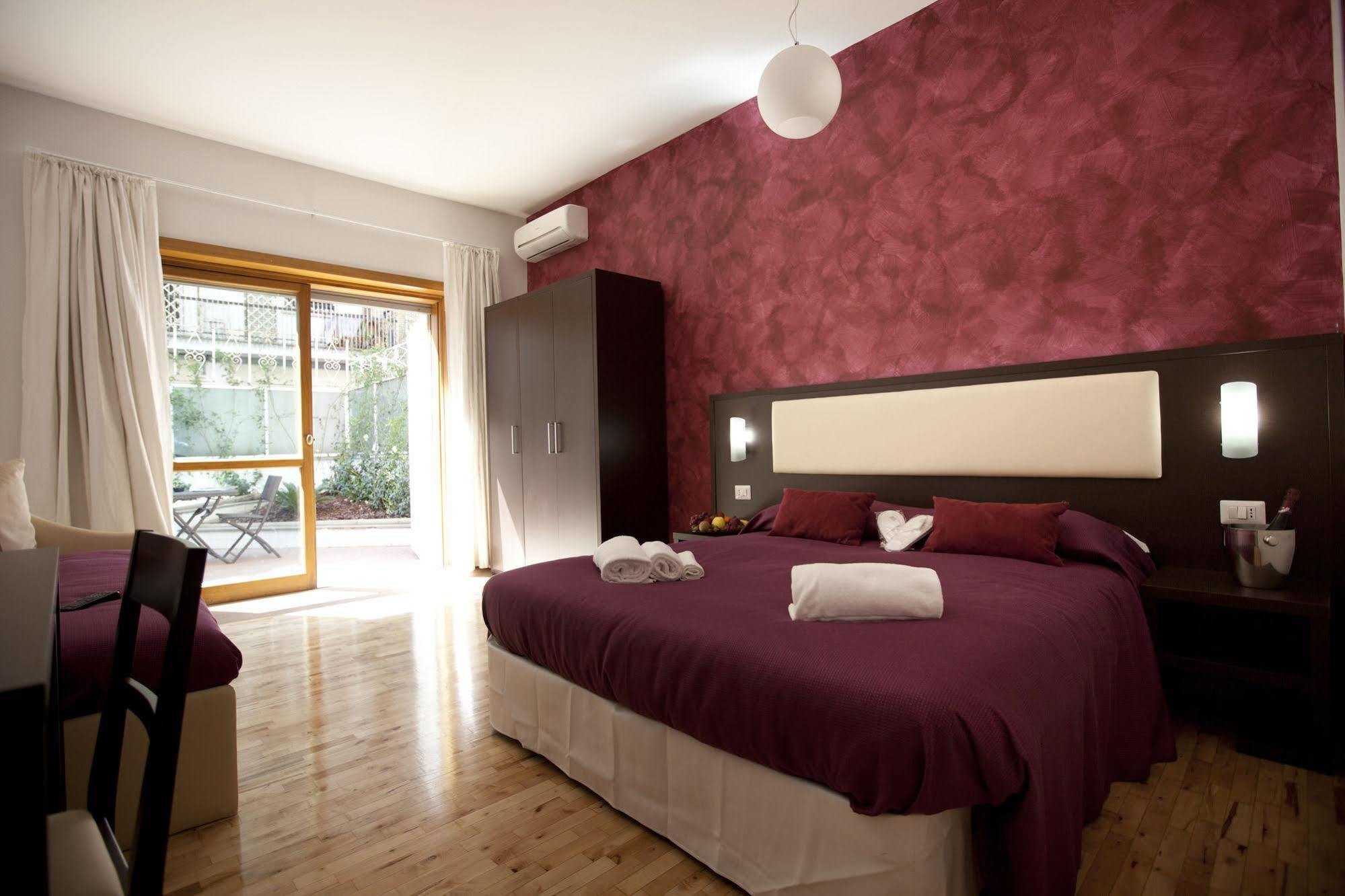 Heart Of Rome Rooms Εξωτερικό φωτογραφία